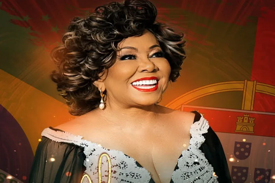 Alcione é vítima de ladrão e carro   que custa fortuna é levado  no Rio de Janeiro